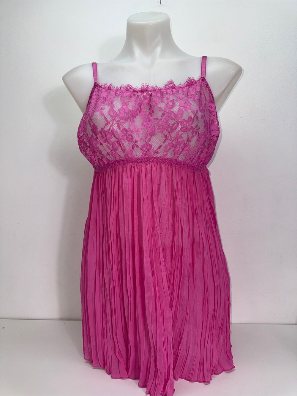 2 pc set Victoria's Secret Hot Pink Lace-Top Chemise Sz XXL NWT
